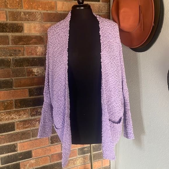 Purple Umgee Overaized Lavendar Cardigan with pockets - Picture 3 of 7